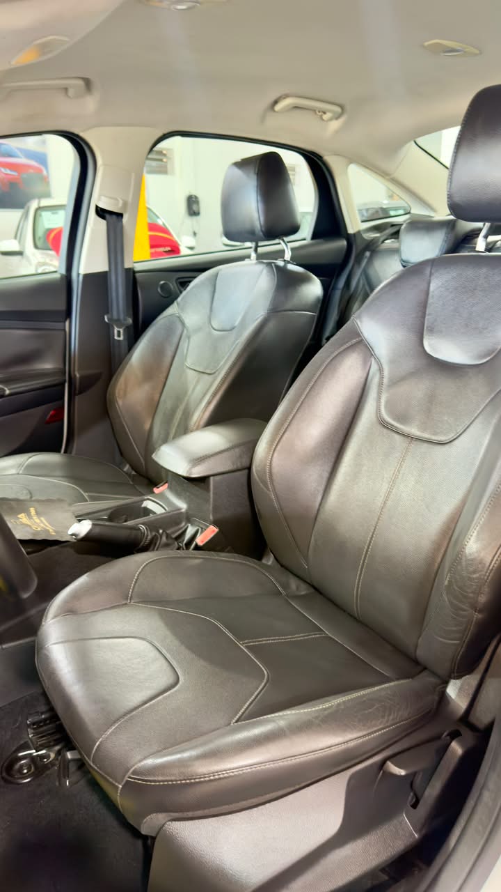 FORD Focus 15