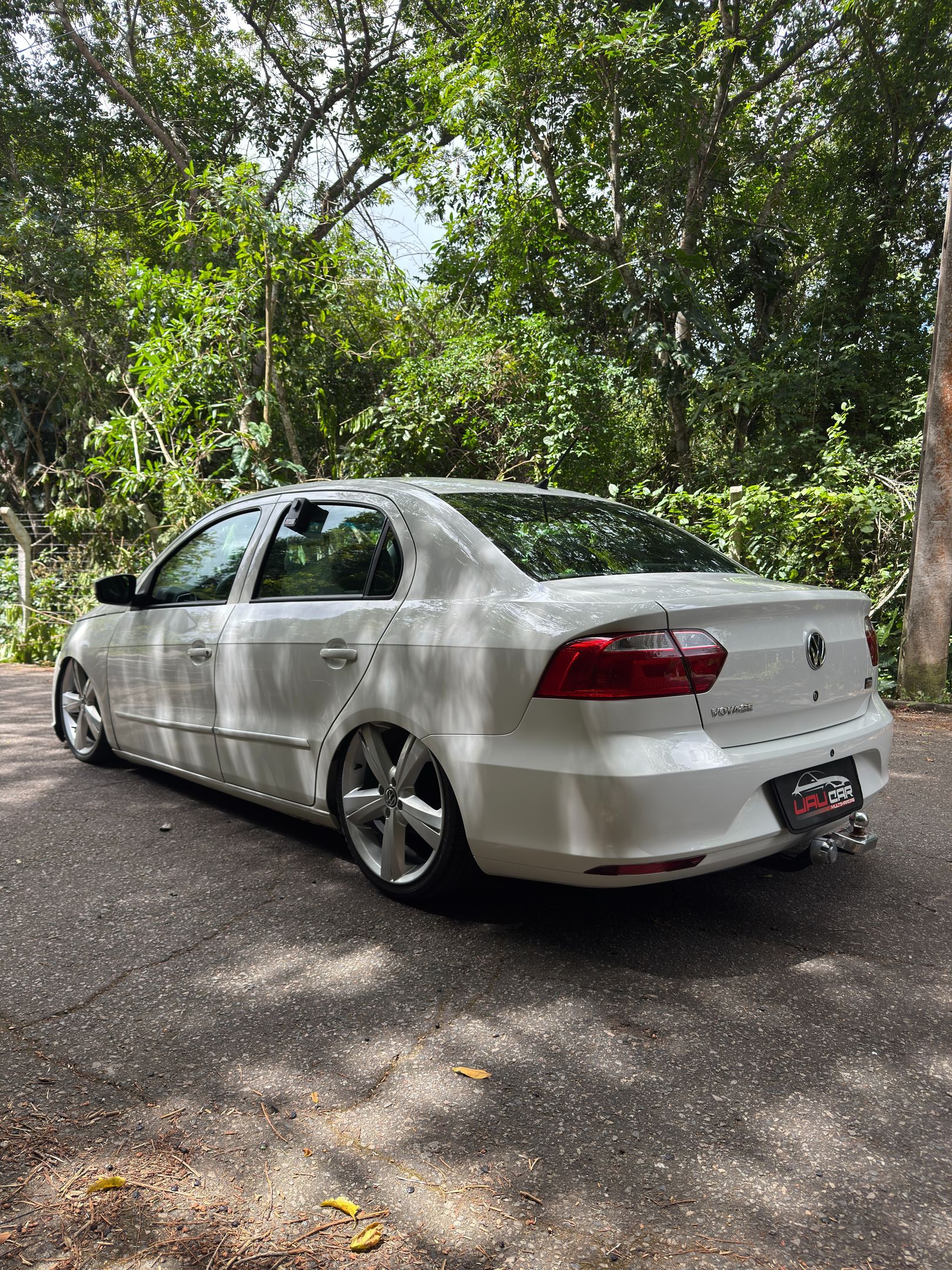 Volkswagen Voyage 8