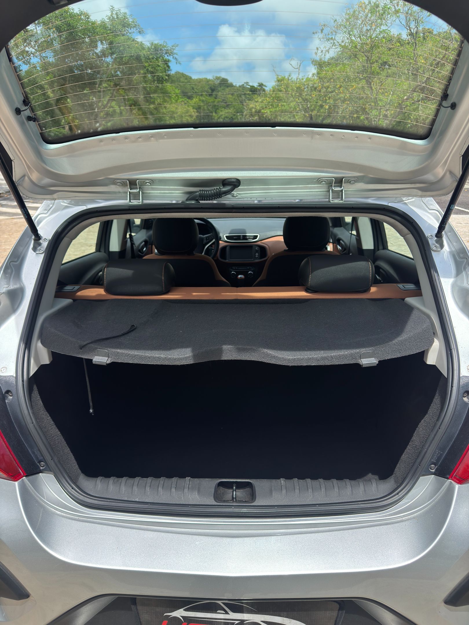 Chevrolet Onix 8