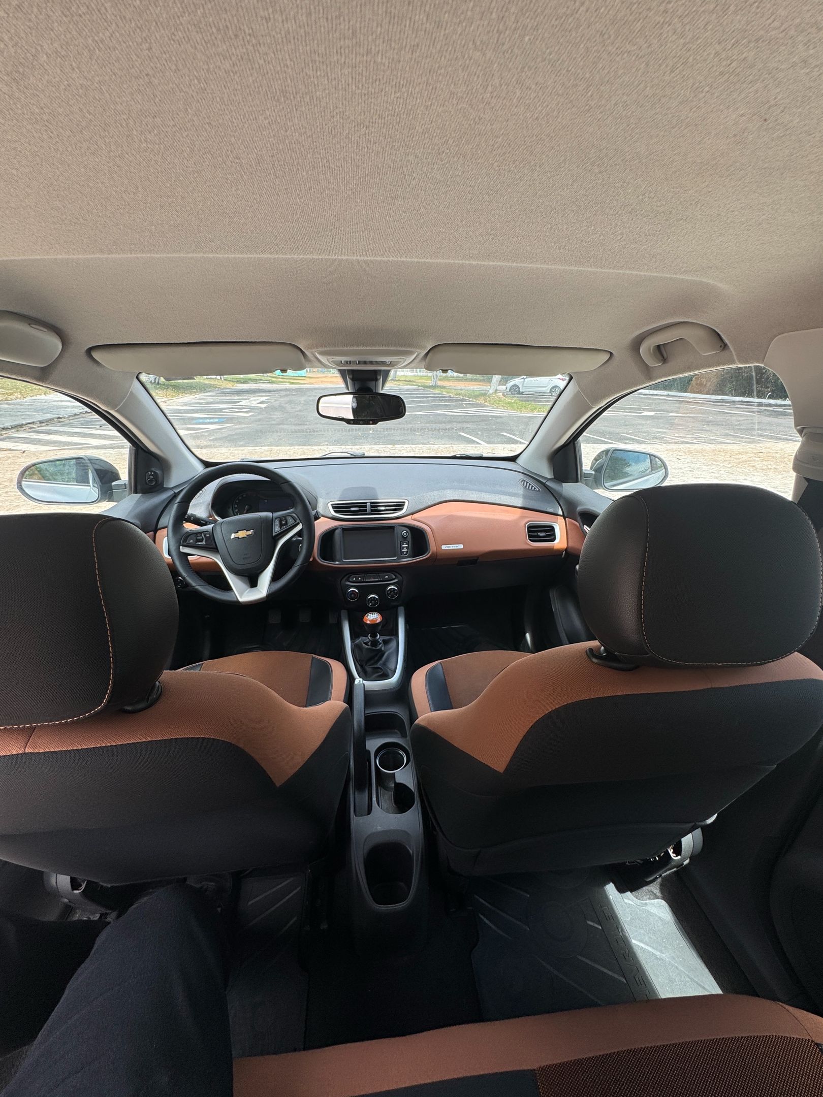 Chevrolet Onix 11