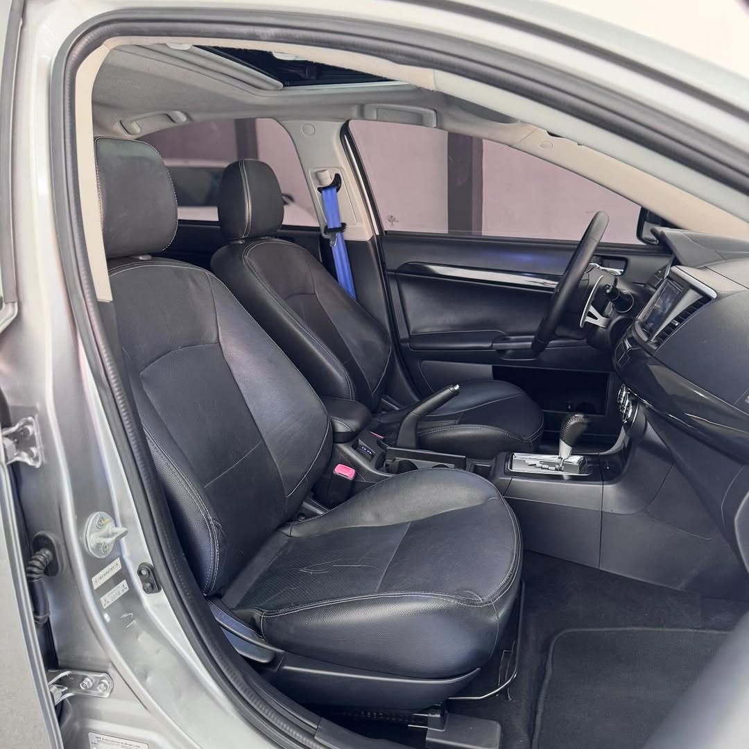 Mitsubishi Lancer 6