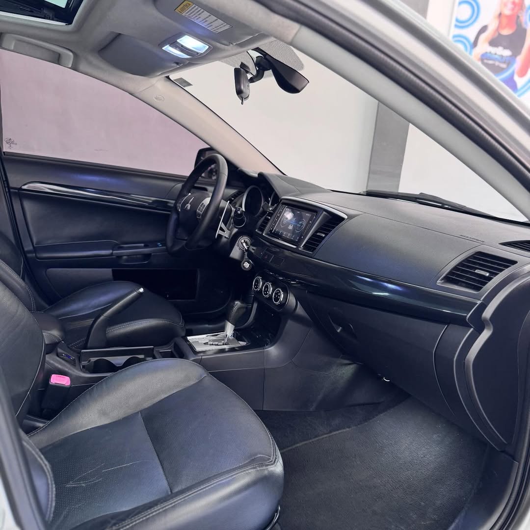 Mitsubishi Lancer 9