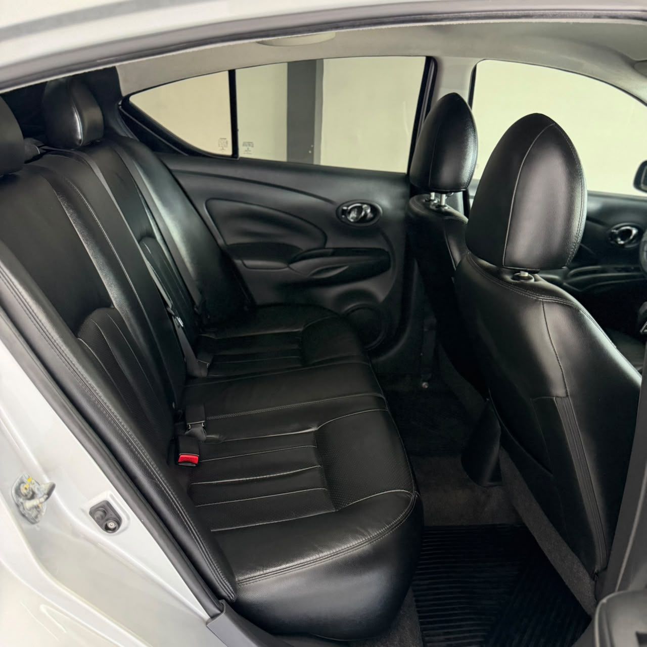 NISSAN VERSA 2017