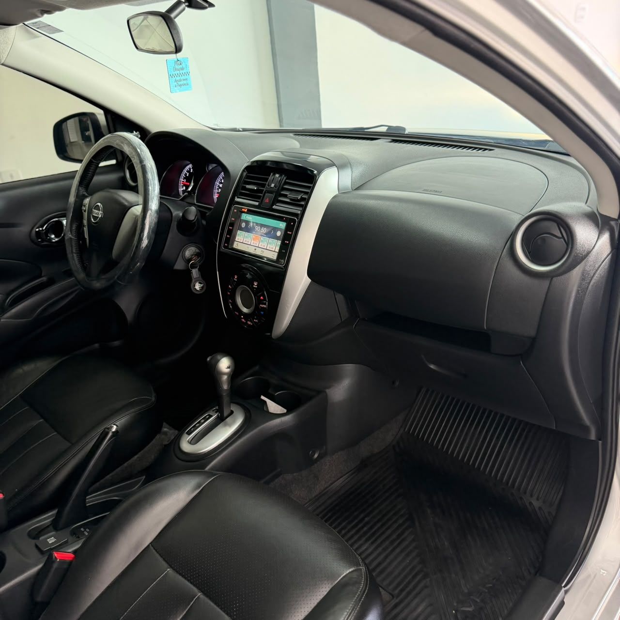 NISSAN VERSA 11