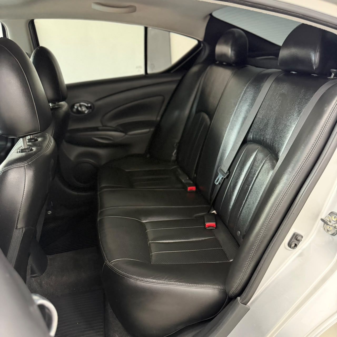NISSAN VERSA 13