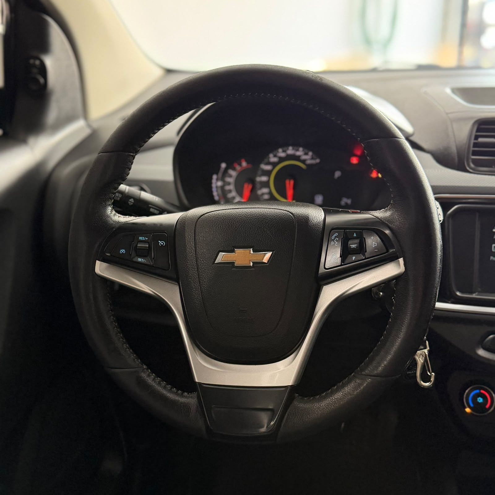 CHEVROLET SPIN 11