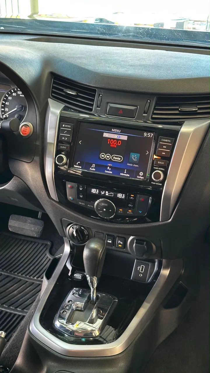 Nissan FRONTIER 20