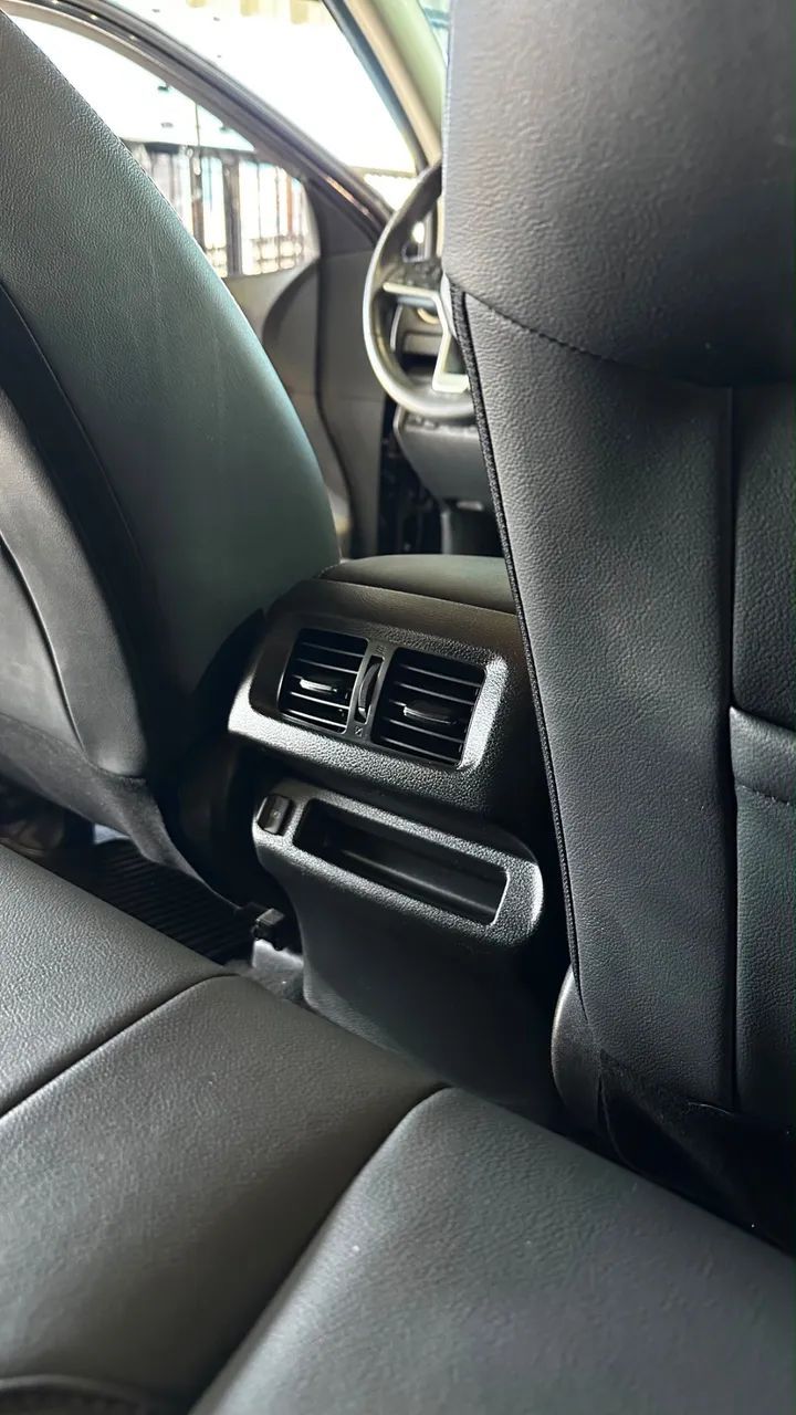 Nissan FRONTIER 15