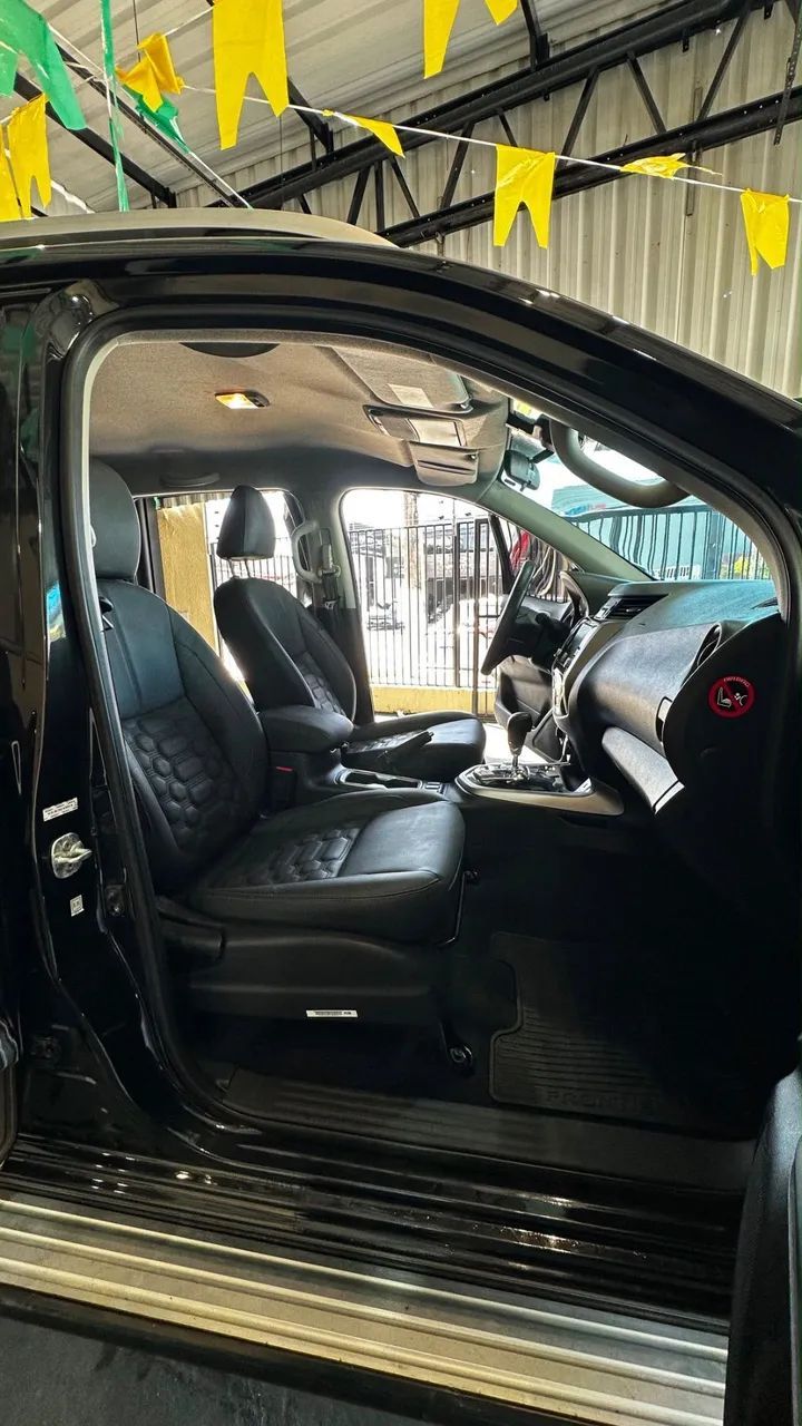 Nissan FRONTIER 16