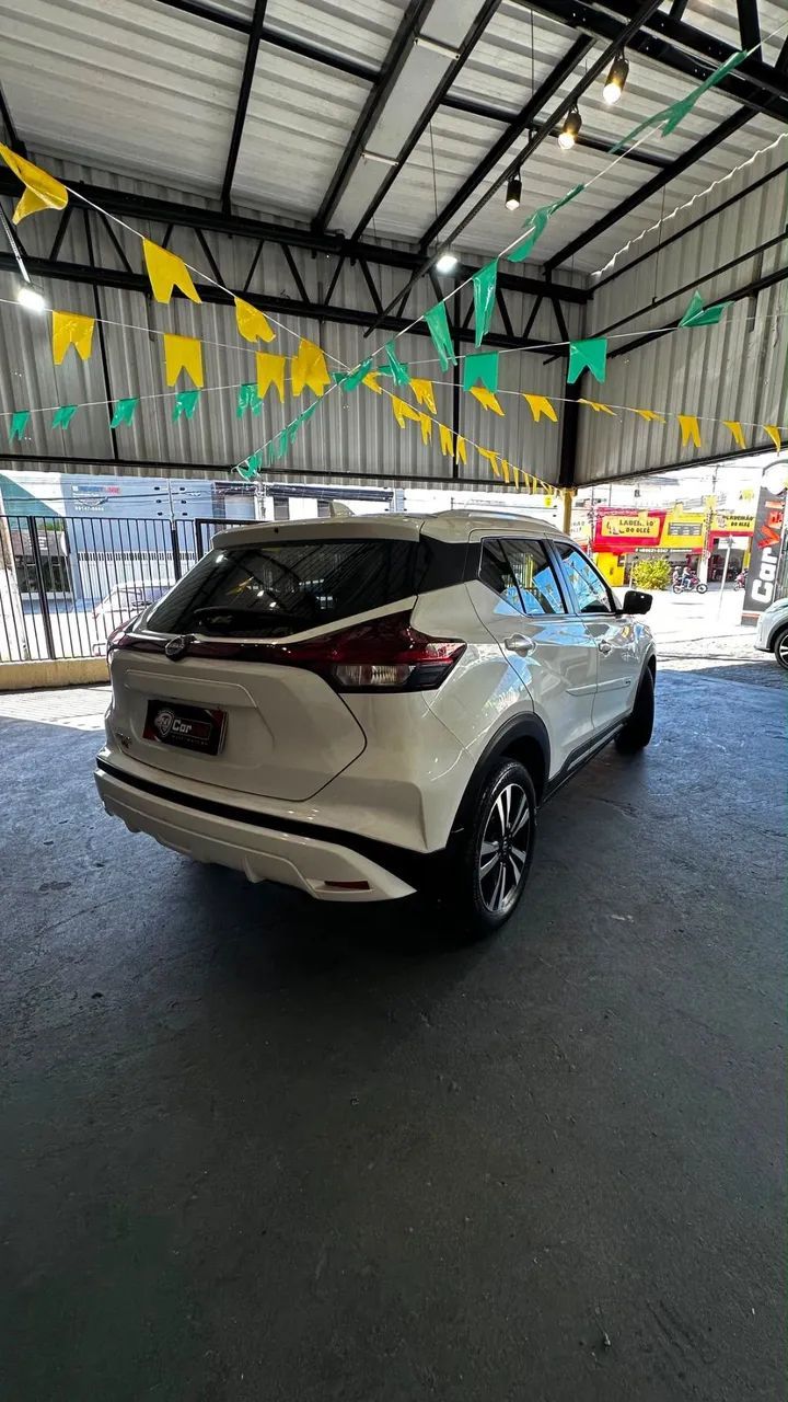 Nissan KICKS 9