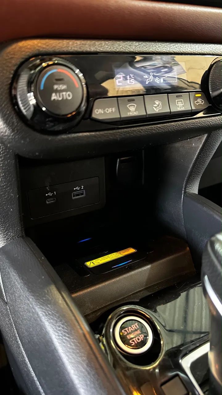 Nissan KICKS 15