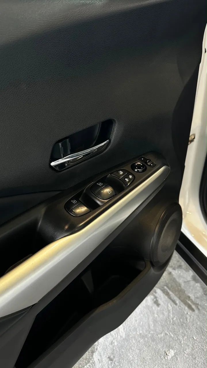 Nissan KICKS 12