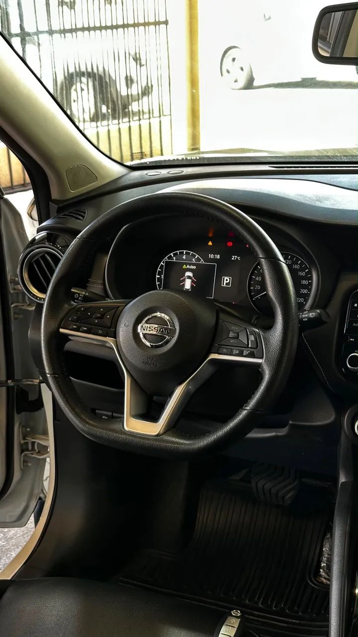 Nissan KICKS 15