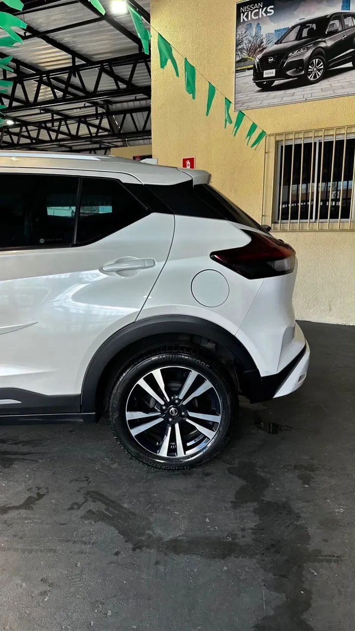Nissan KICKS 5