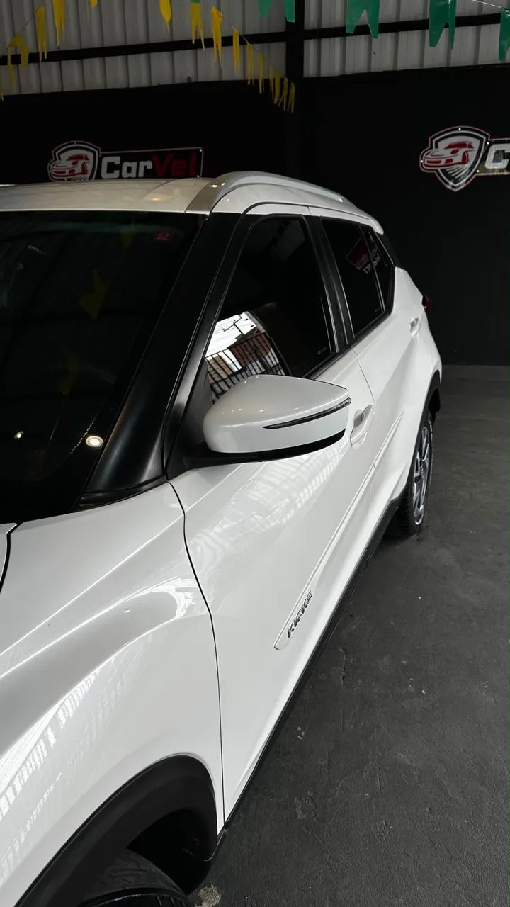 Nissan KICKS 2