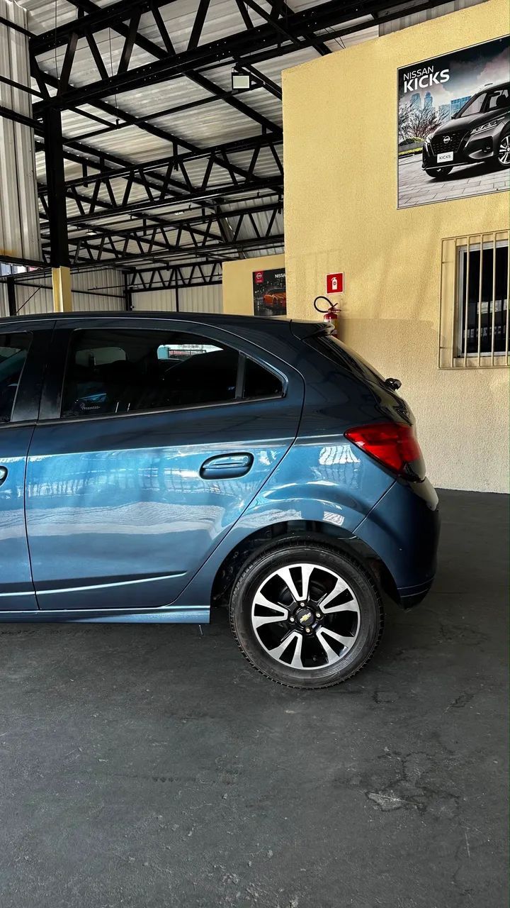 Chevrolet ONIX 8