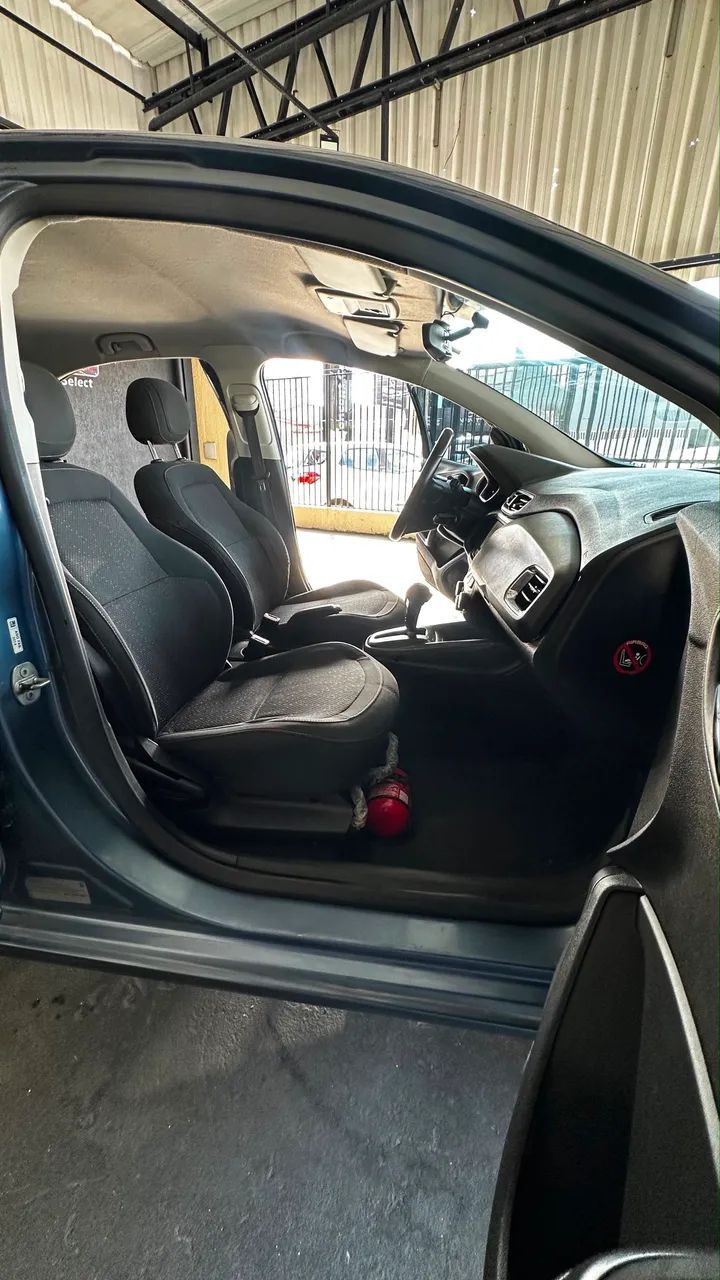 Chevrolet ONIX 14