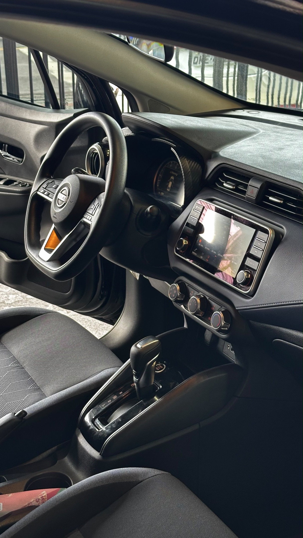 Nissan VERSA 15