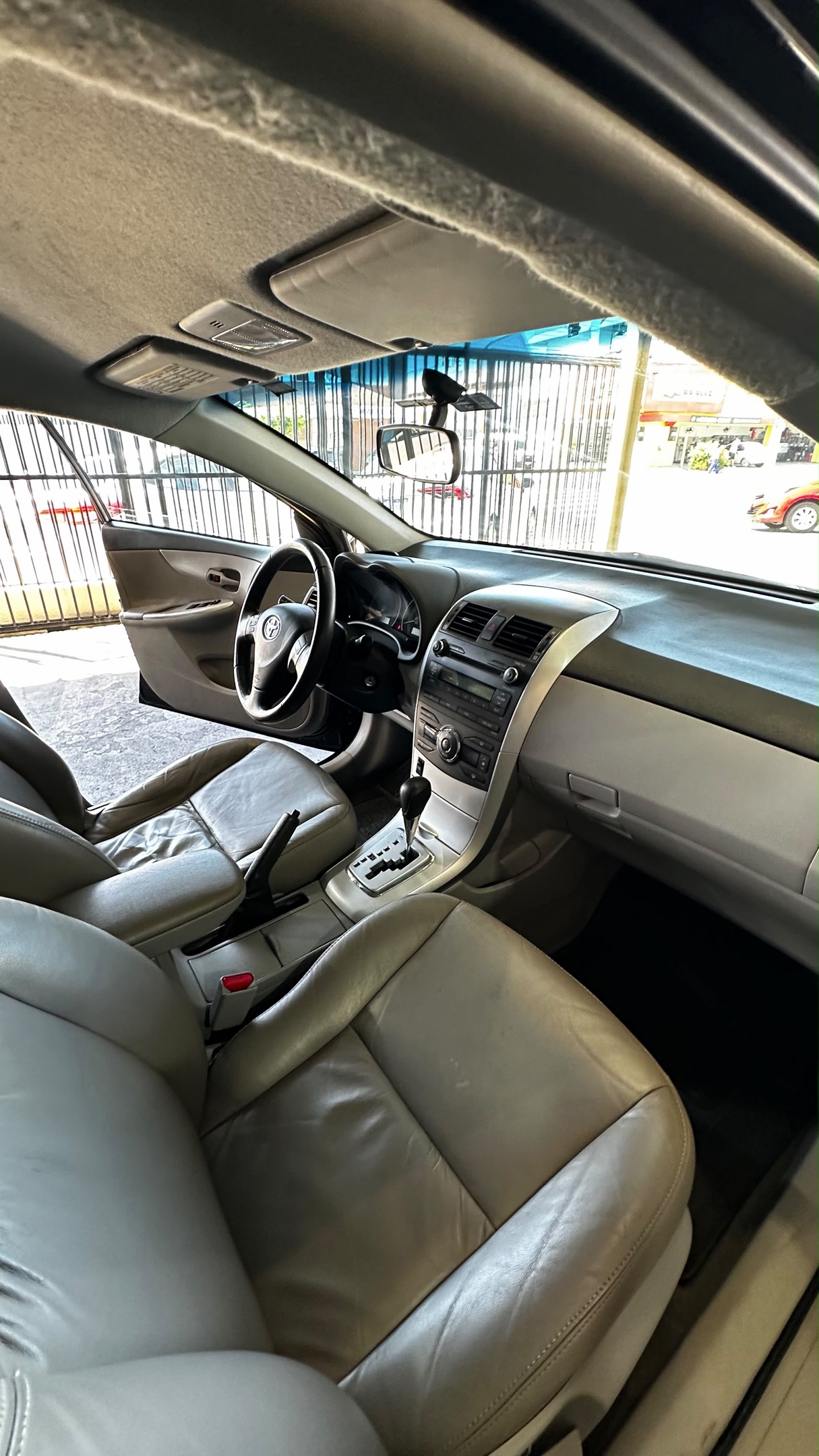 Toyota Corolla 16