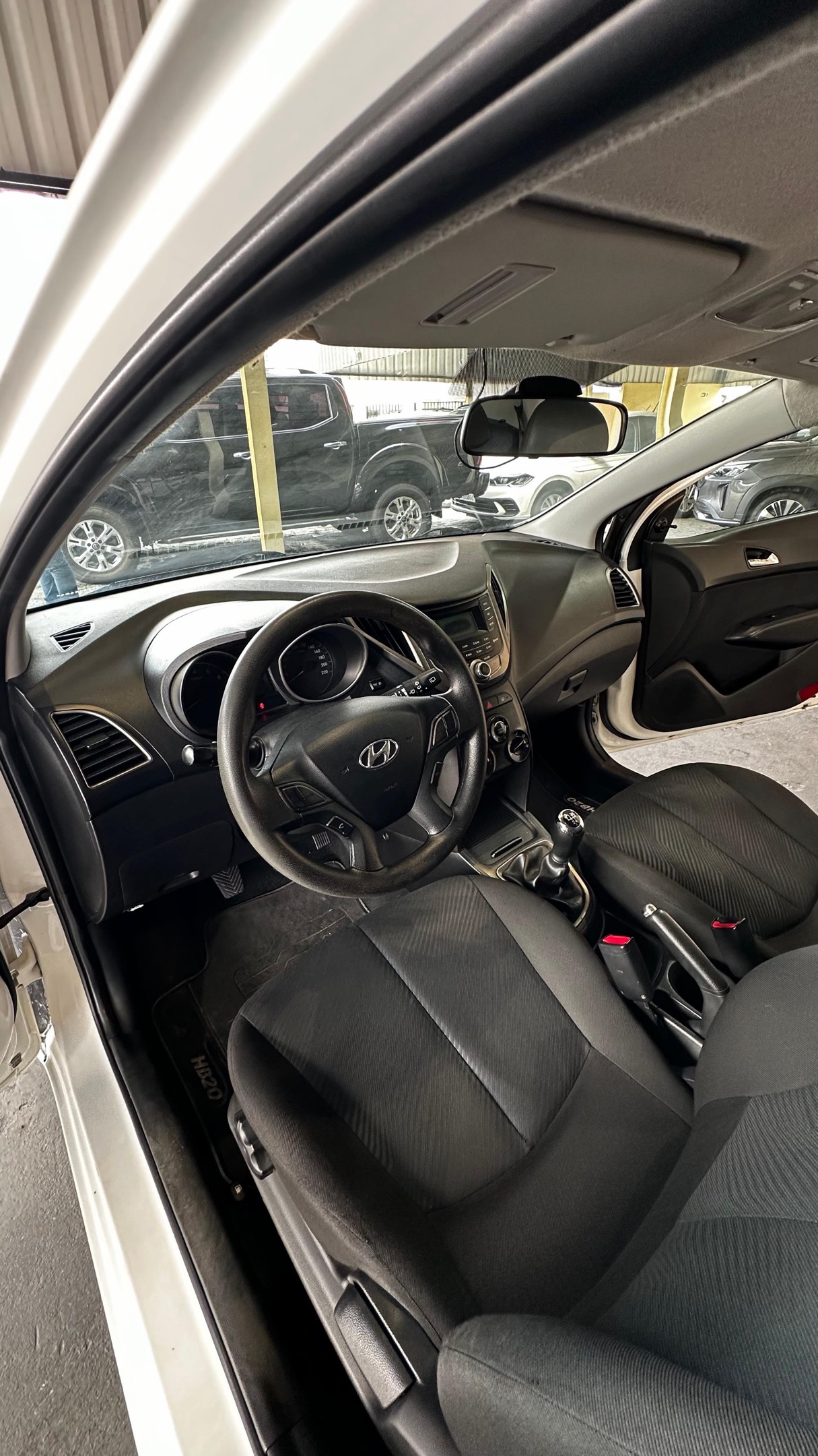 Hyundai HB20 15