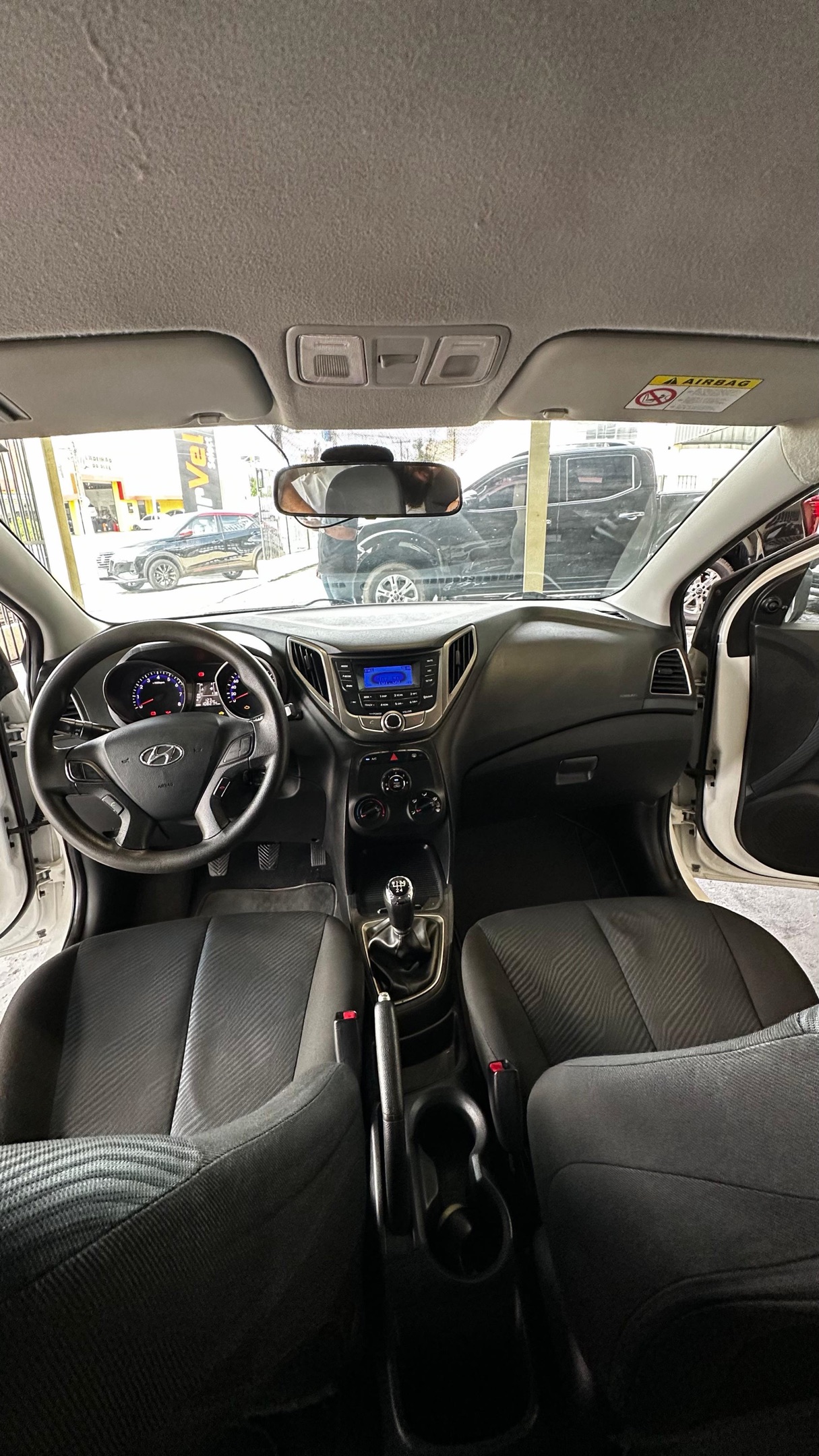 Hyundai HB20 16