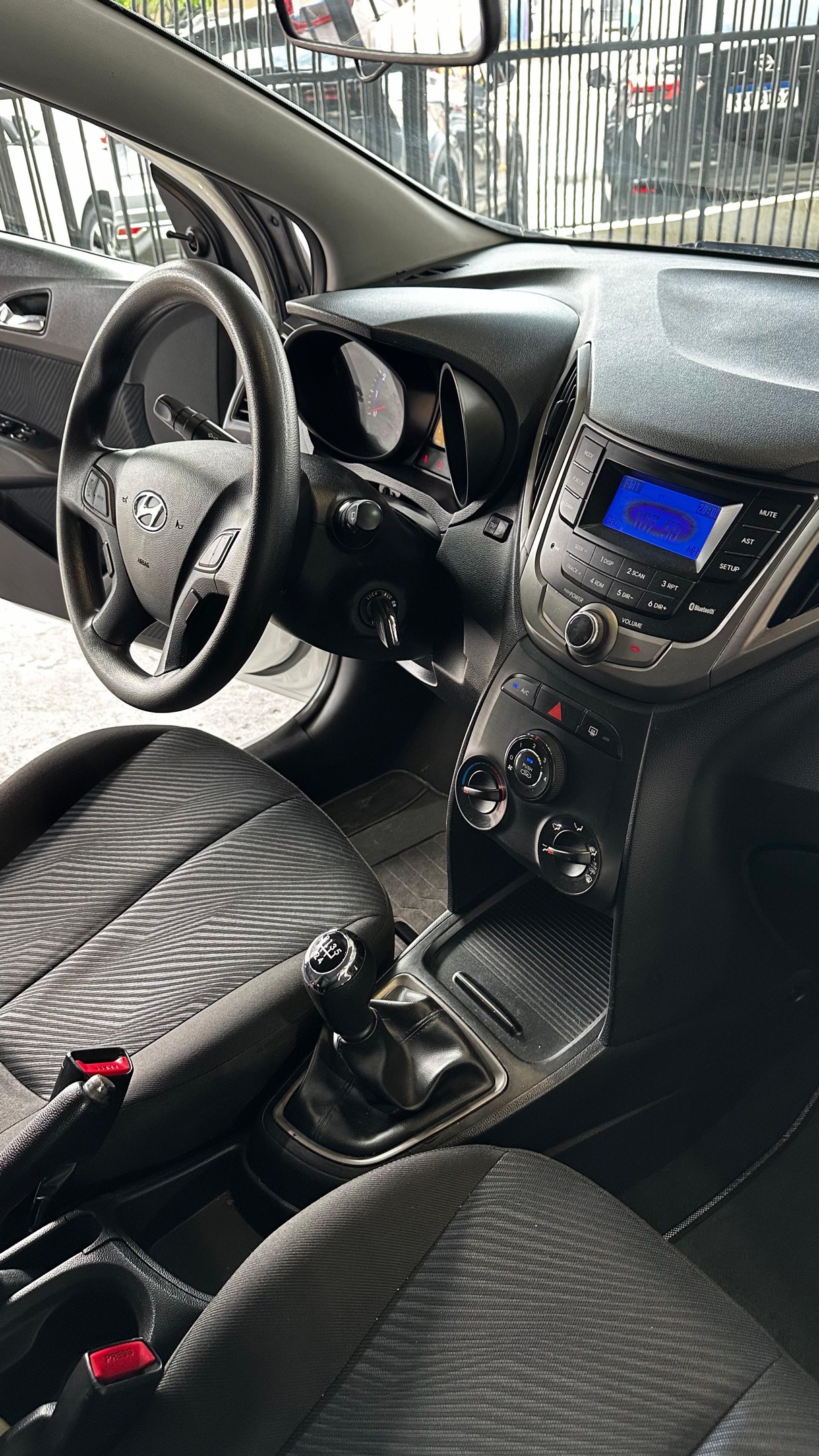 Hyundai HB20 18