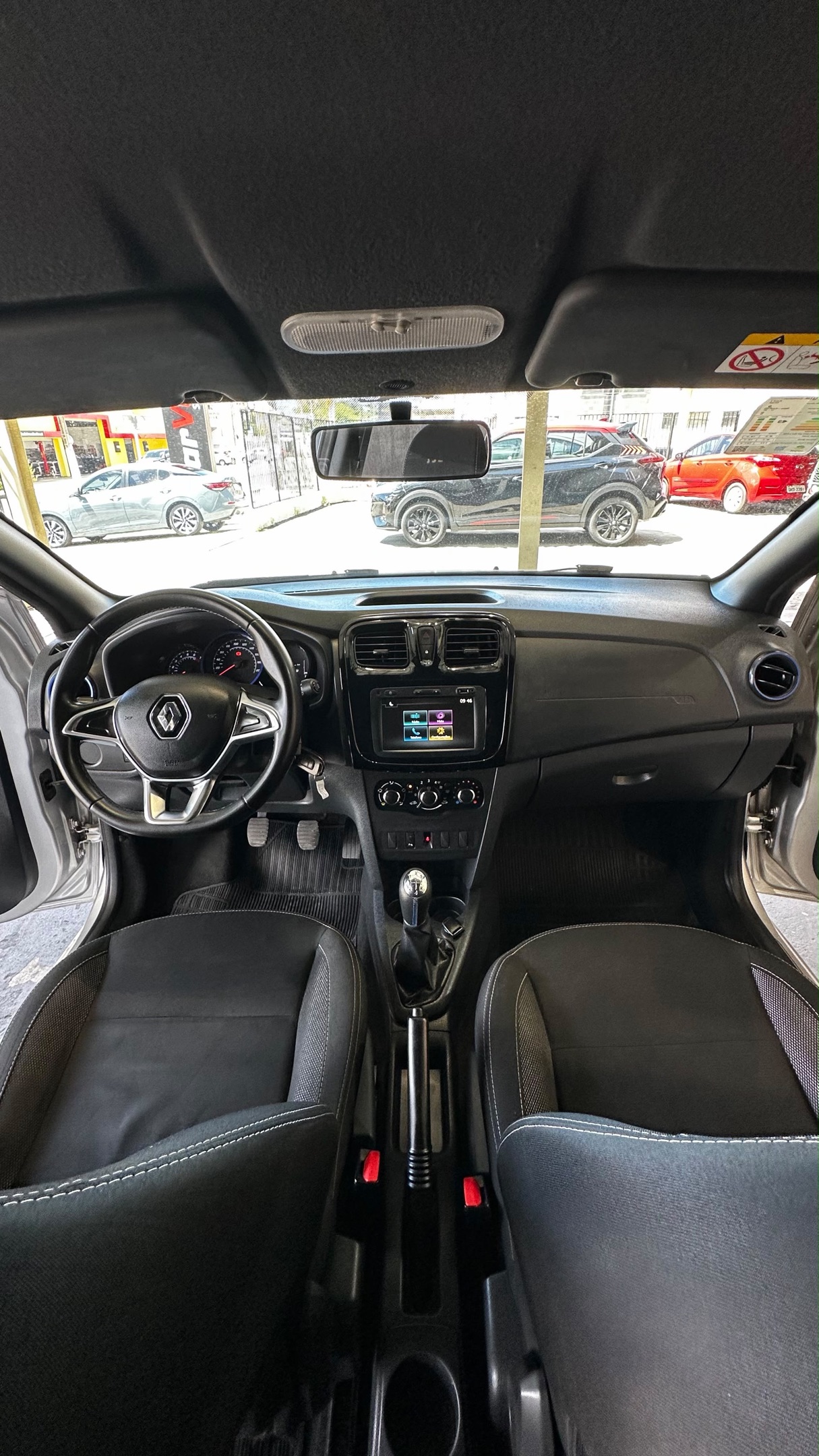 RENAULT SANDERO 18