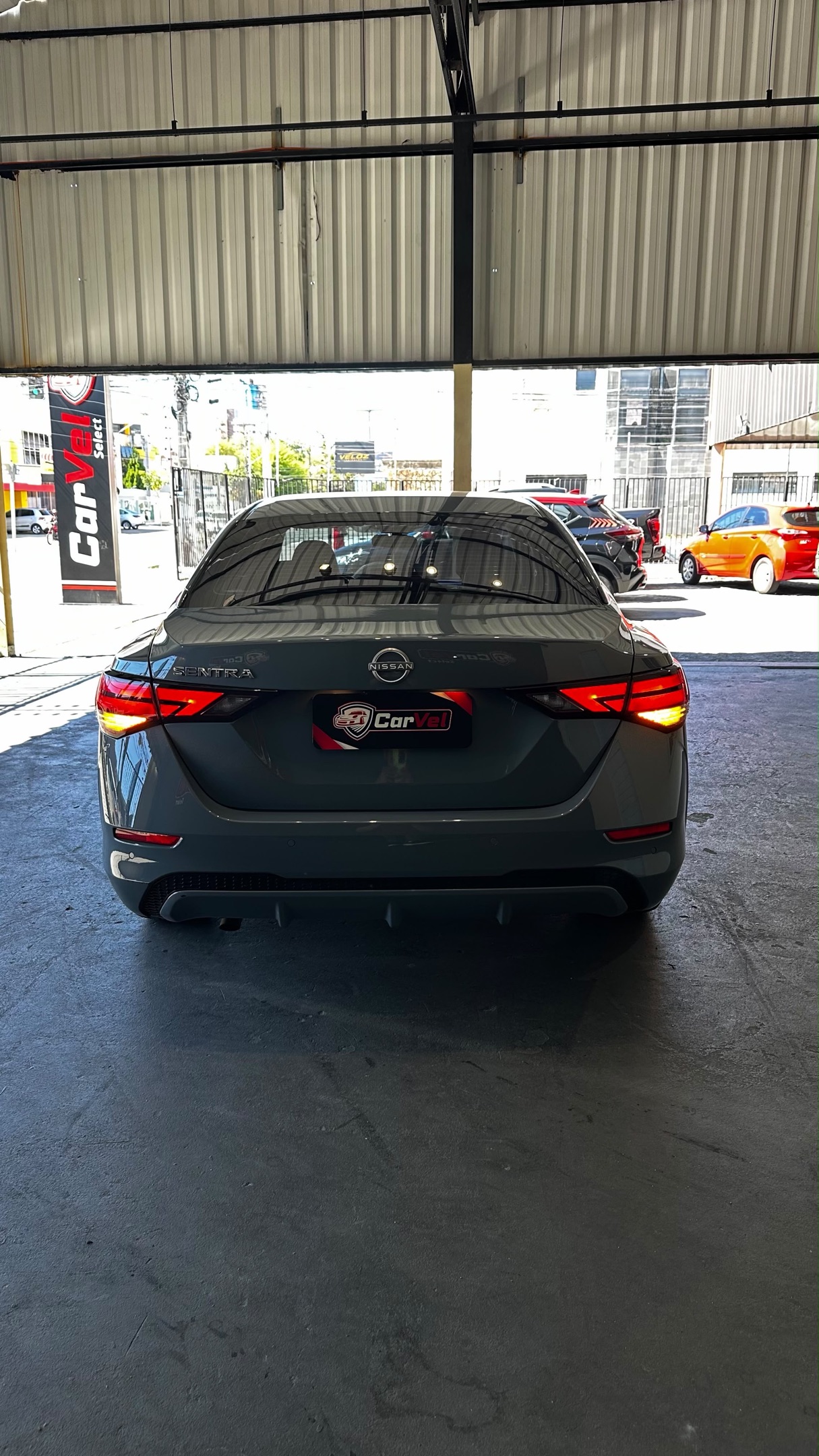 NISSAN NISSAN 10
