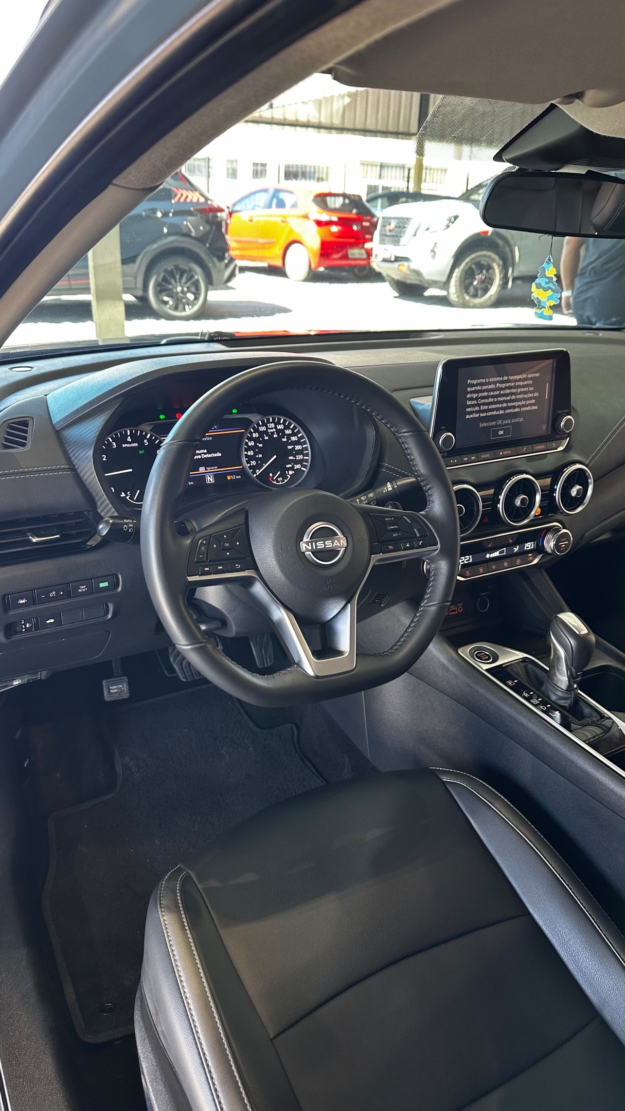 NISSAN NISSAN 14