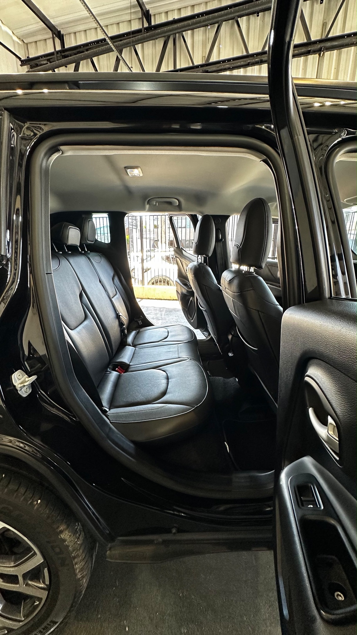 JEEP RENEGADE 16