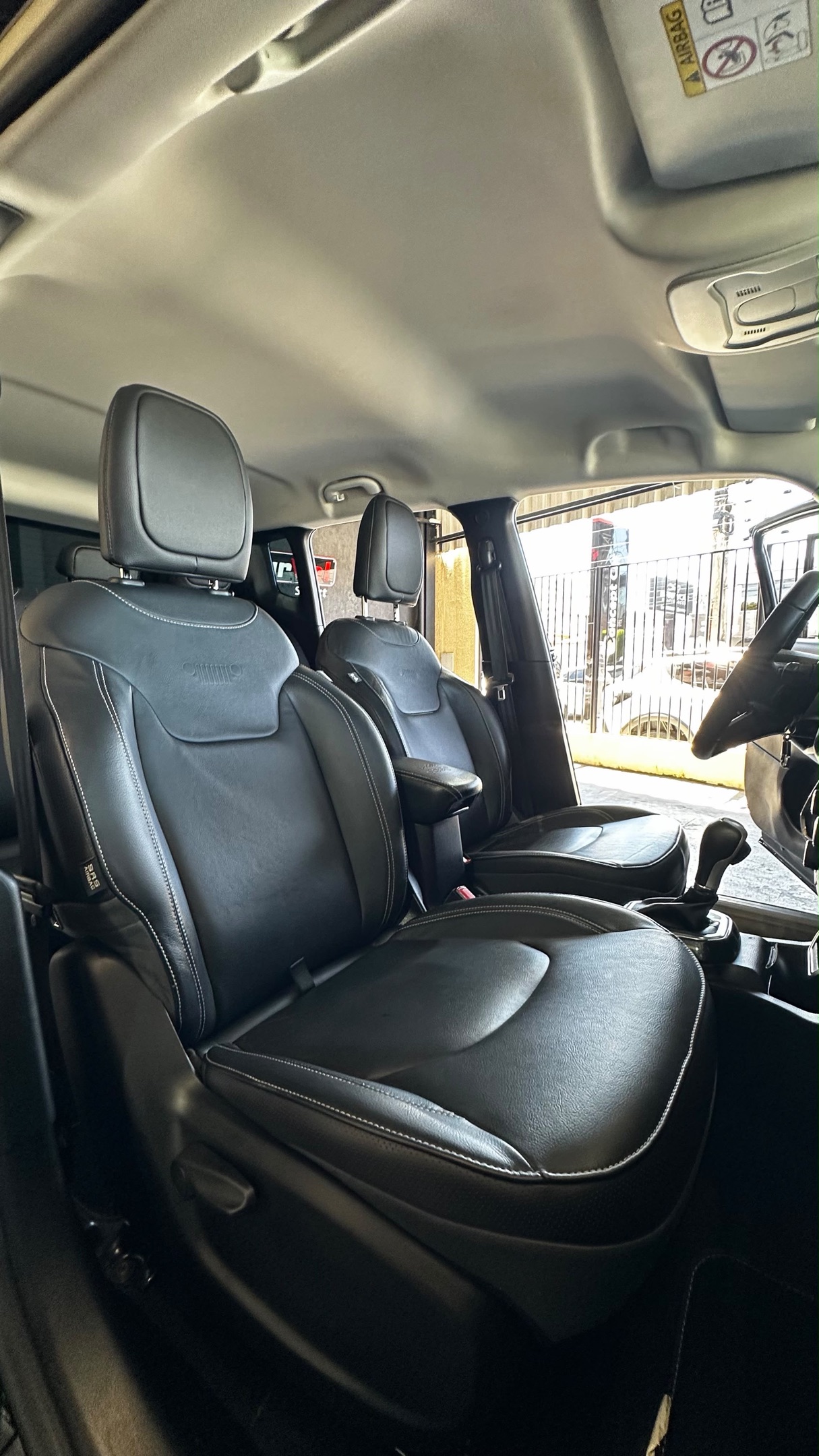 JEEP RENEGADE 17