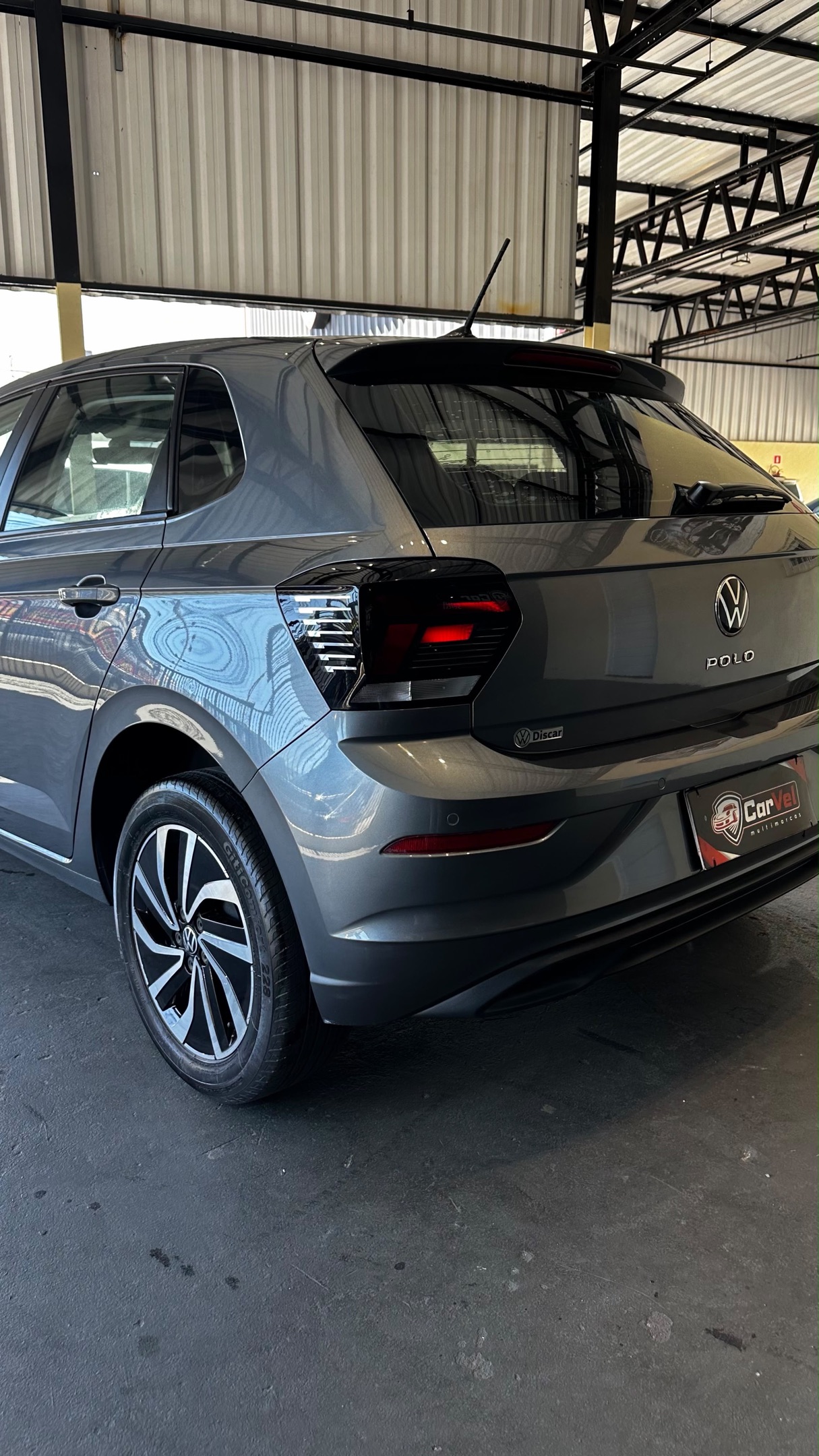 VOLKSWAGEN POLO 8