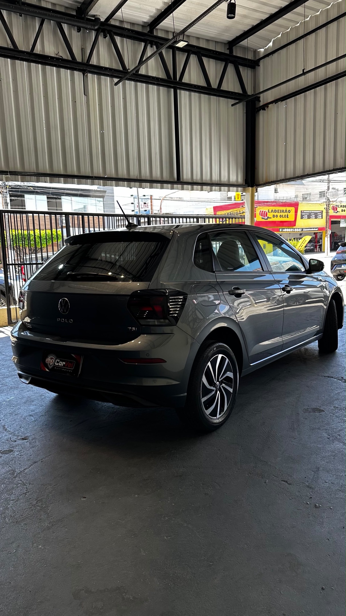 VOLKSWAGEN POLO 10