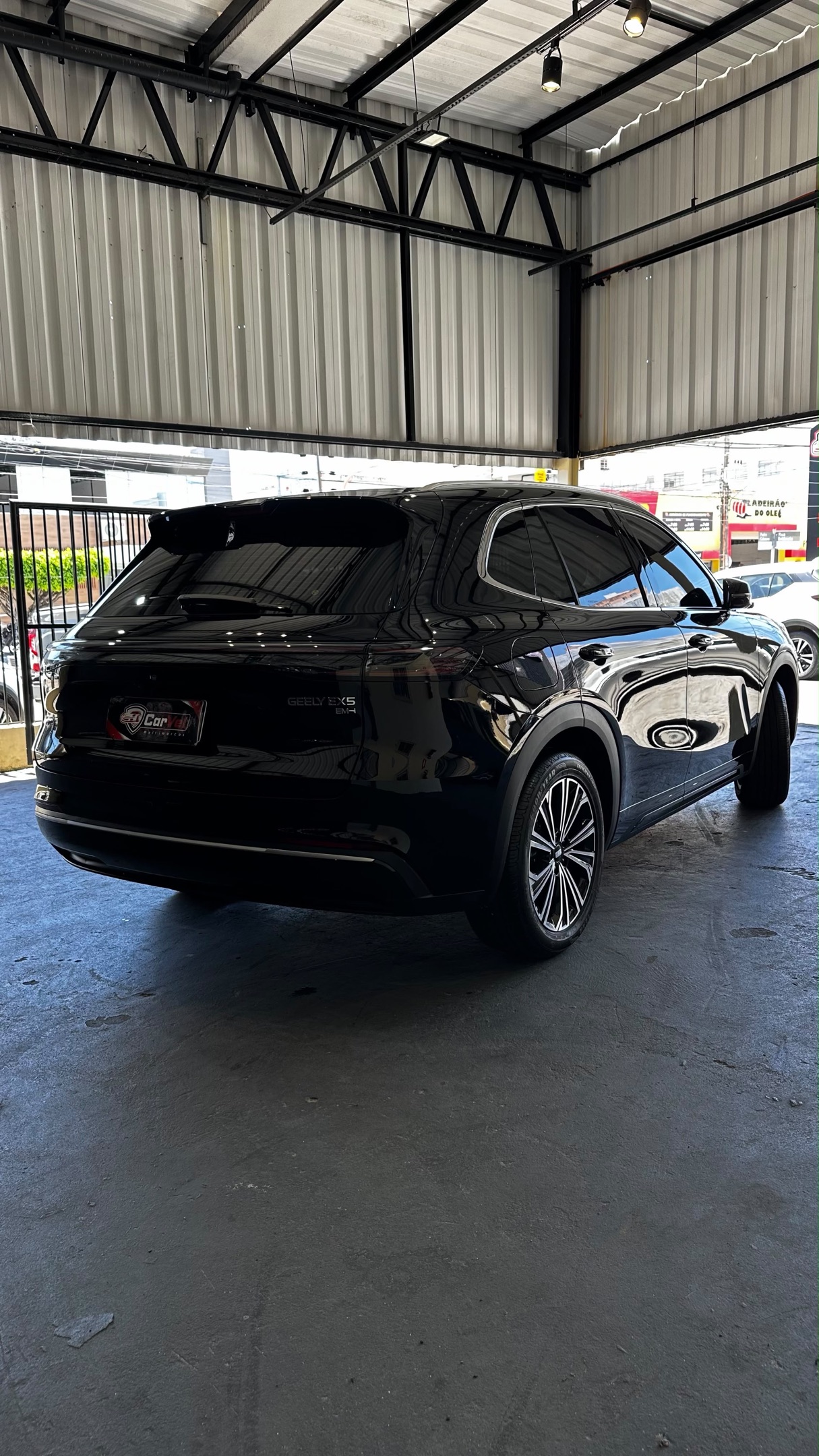 GEELY EX5 9