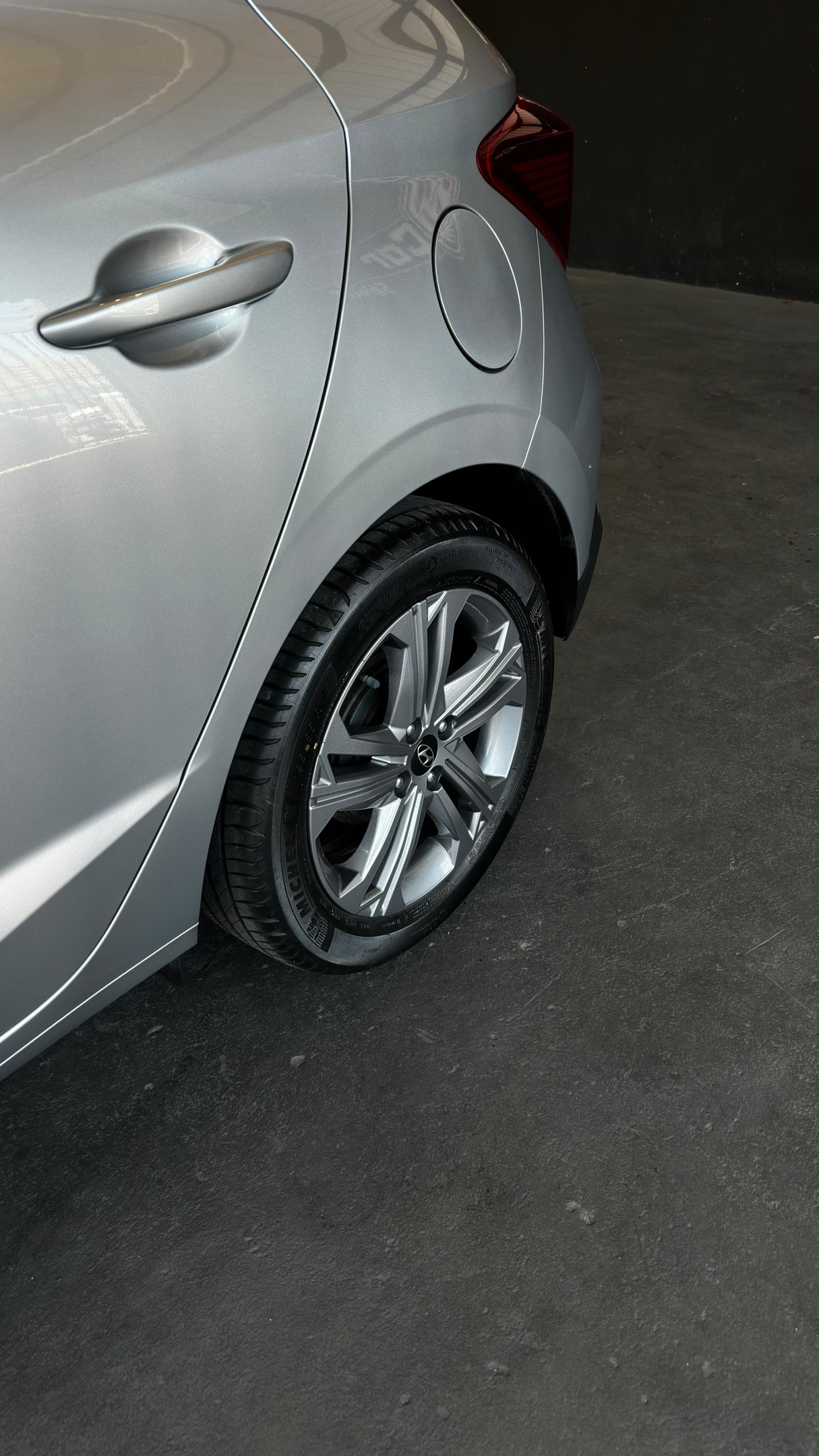 HYUNDAI HB20 6