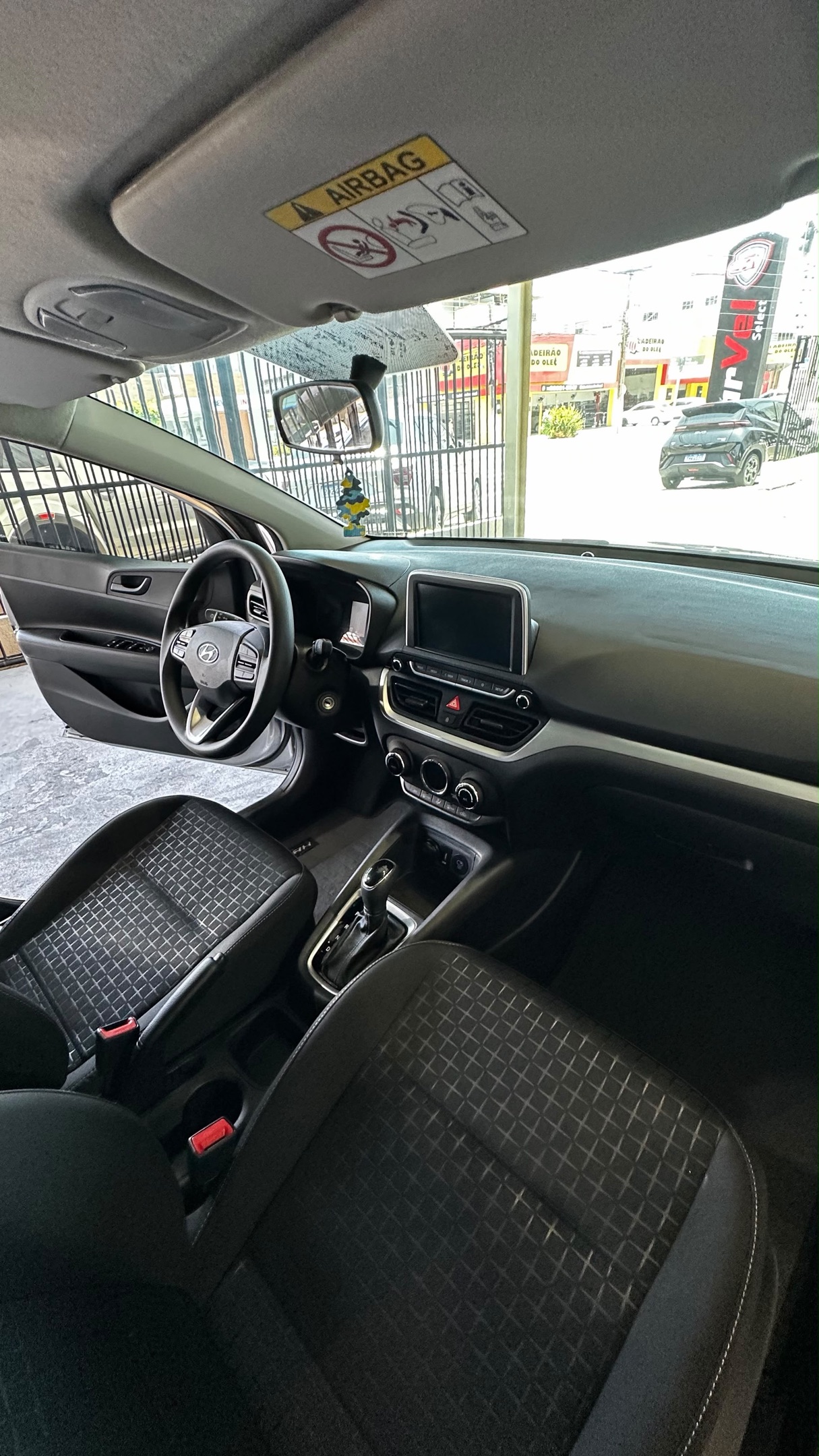 HYUNDAI HB20 13