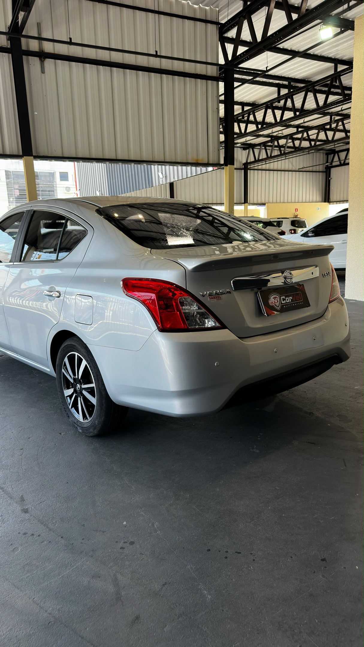 NISSAN VERSA 7