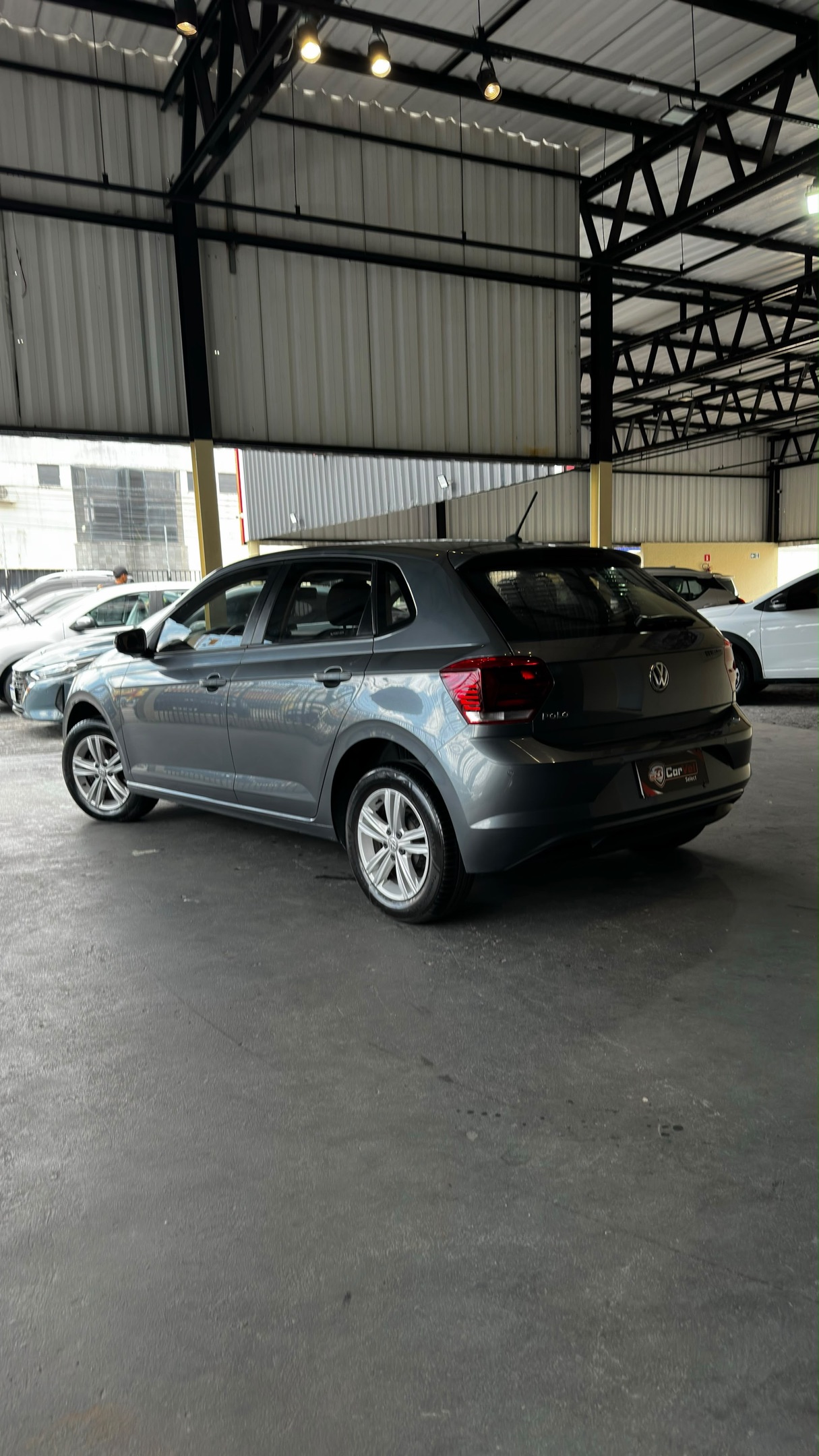 VOLKSWAGEN POLO 8