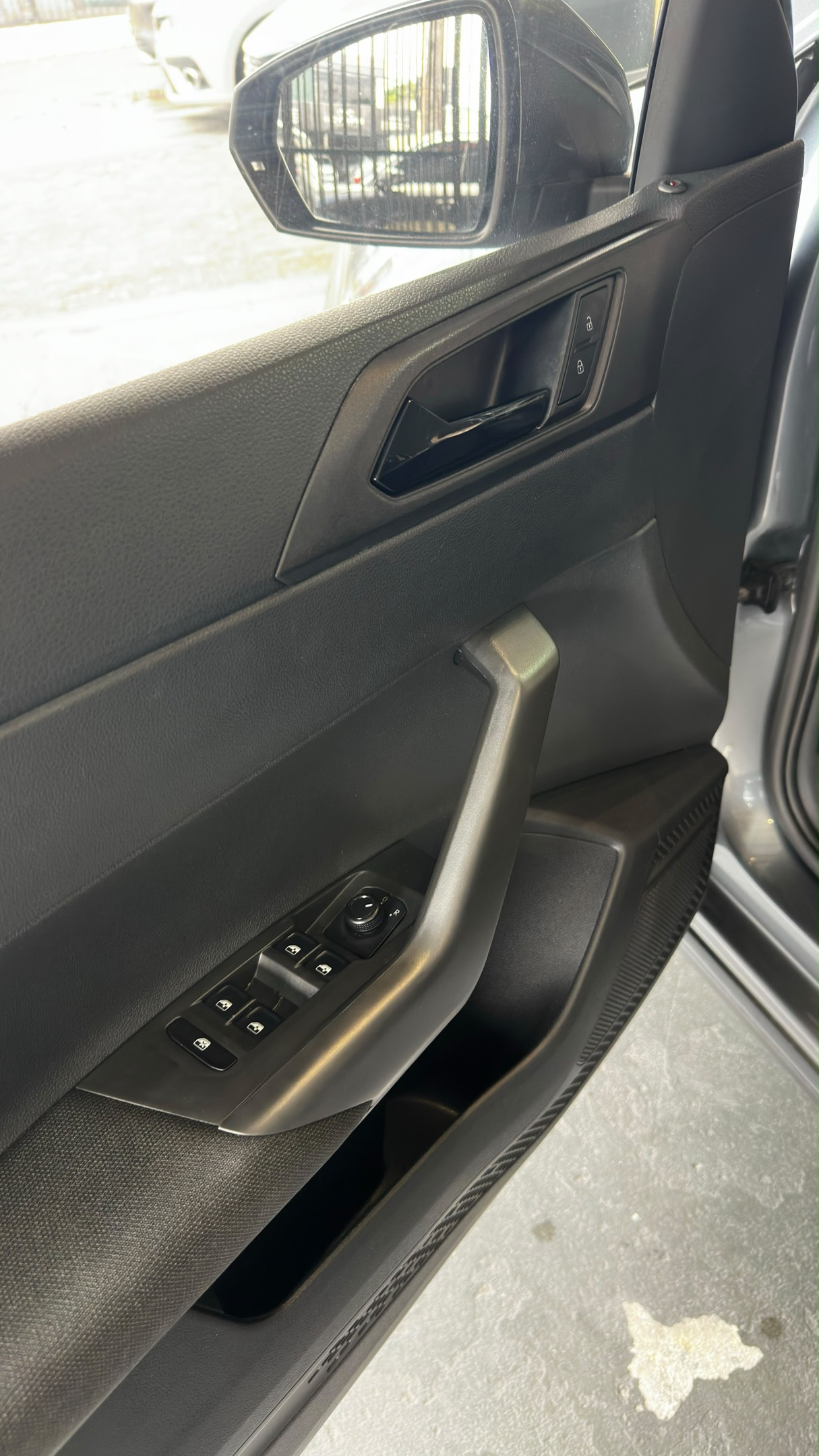 VOLKSWAGEN POLO 10