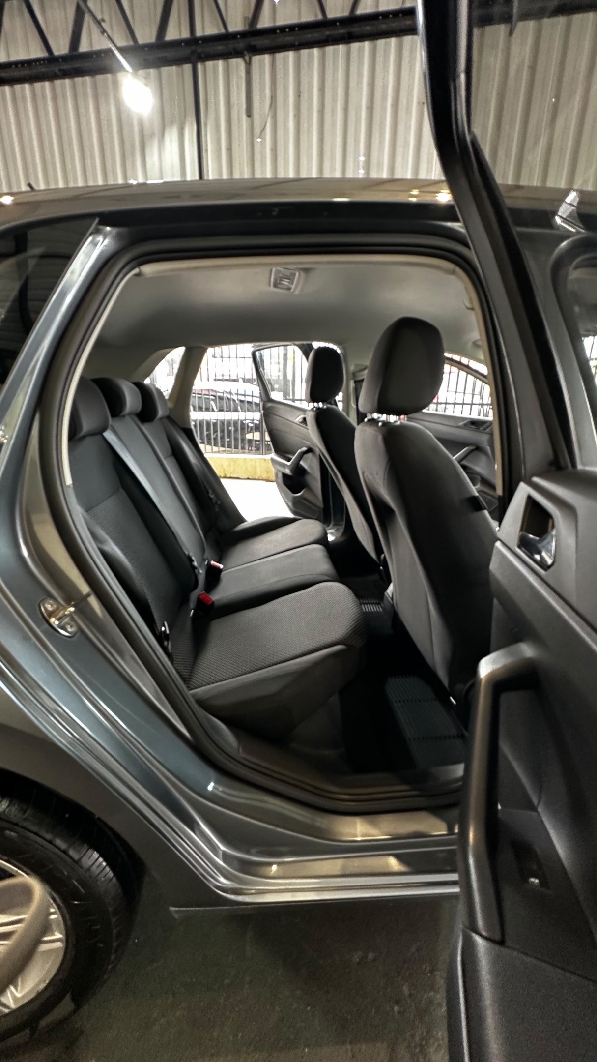 VOLKSWAGEN POLO 14