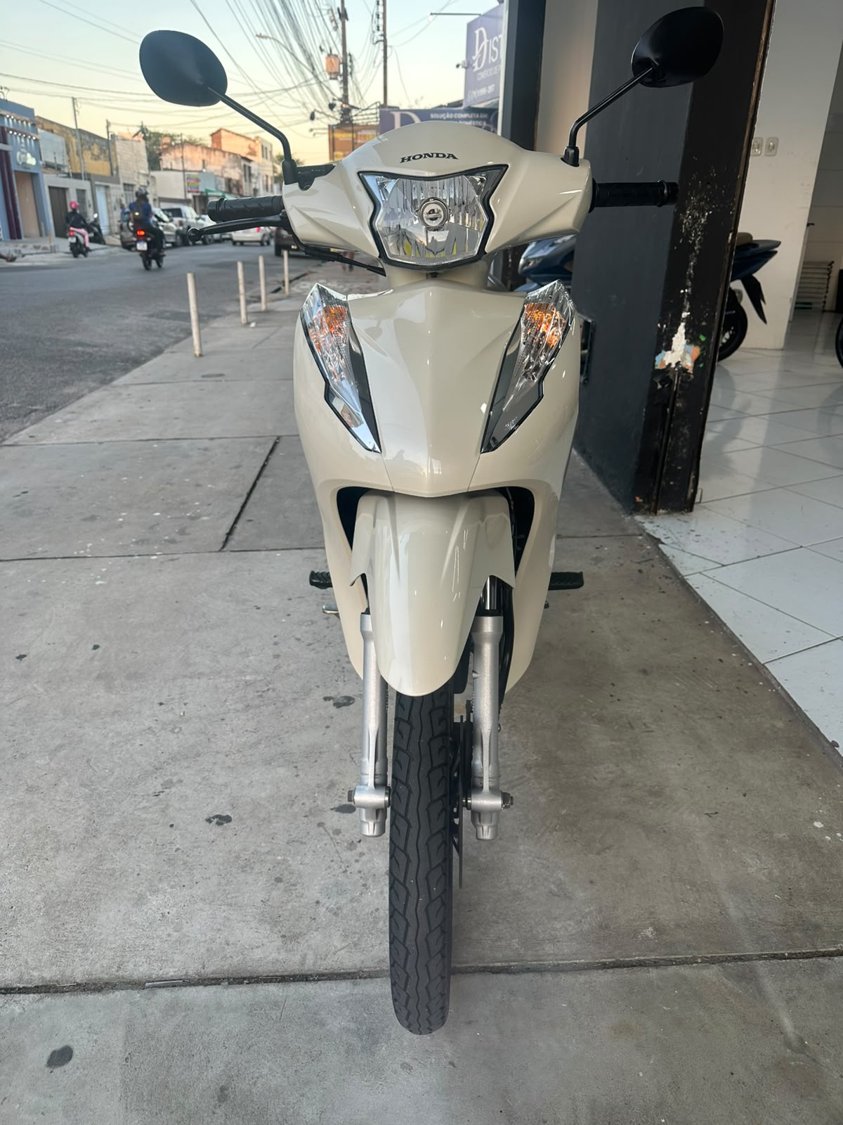 HONDA BIZ 8