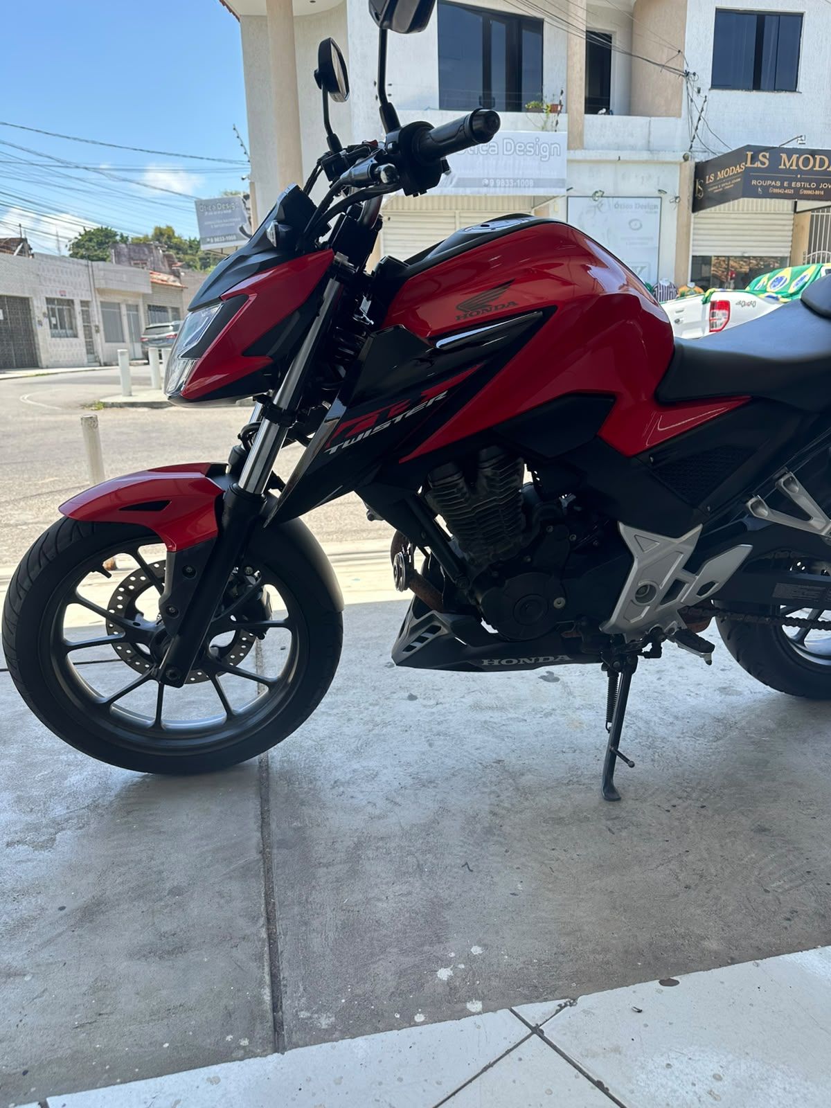 HONDA CB 300 2