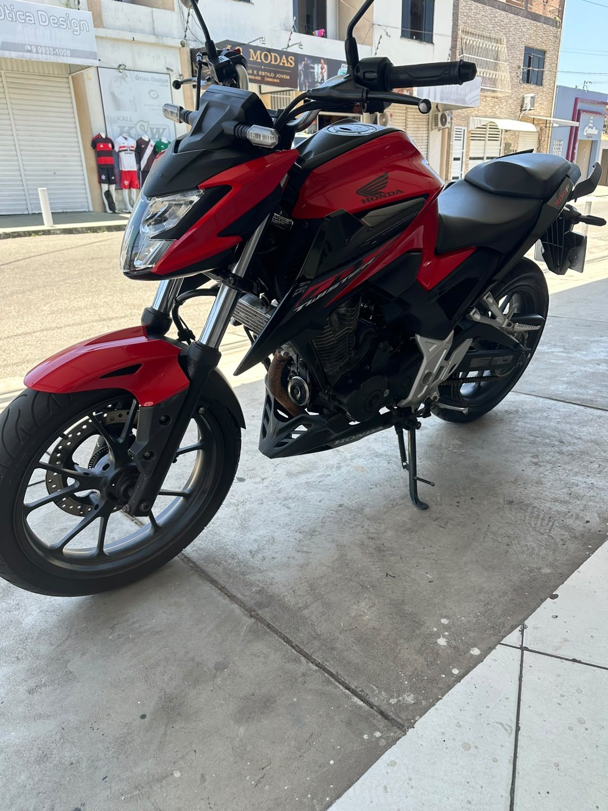 HONDA CB 300 4