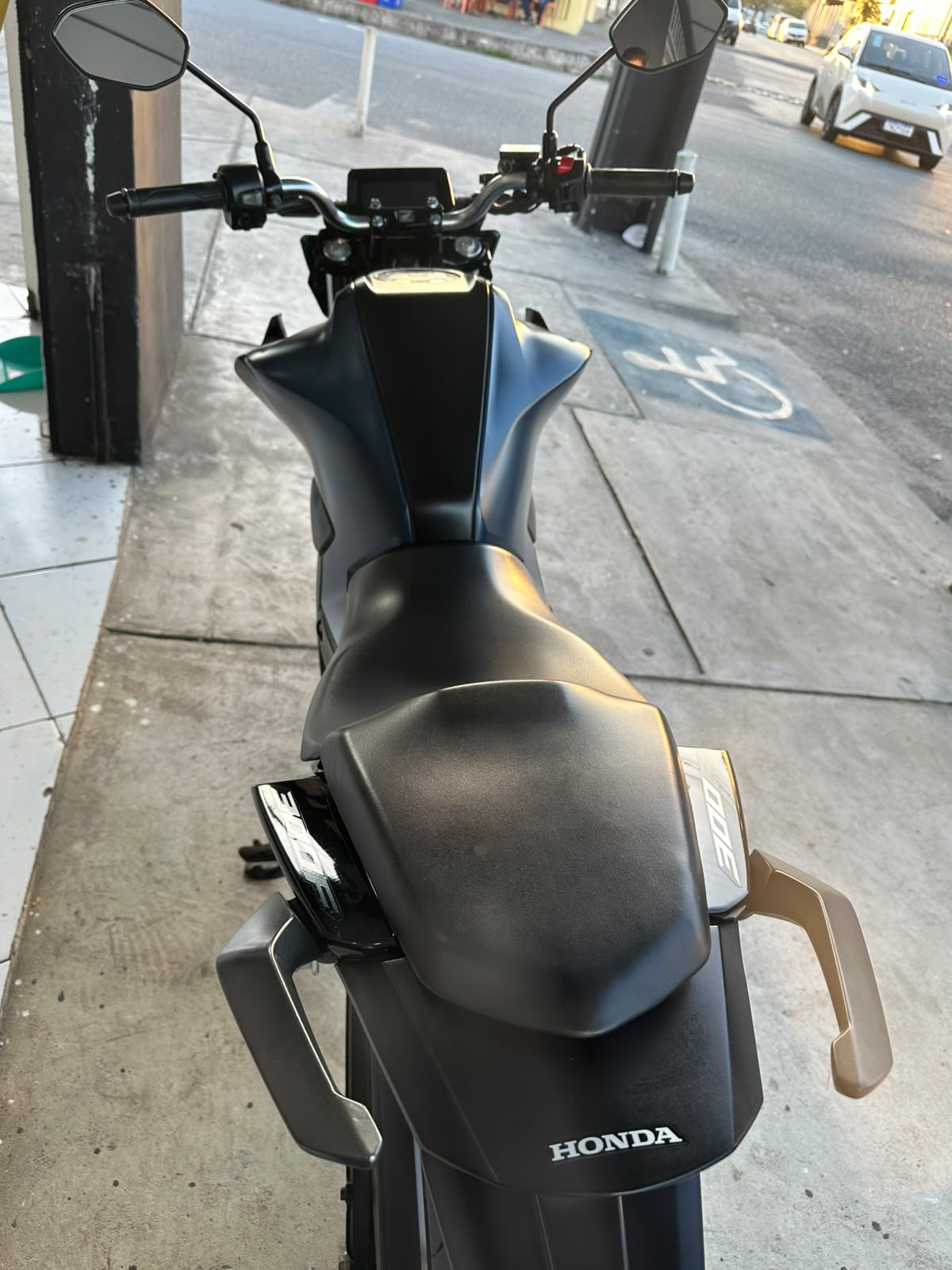 HONDA CB 300 5