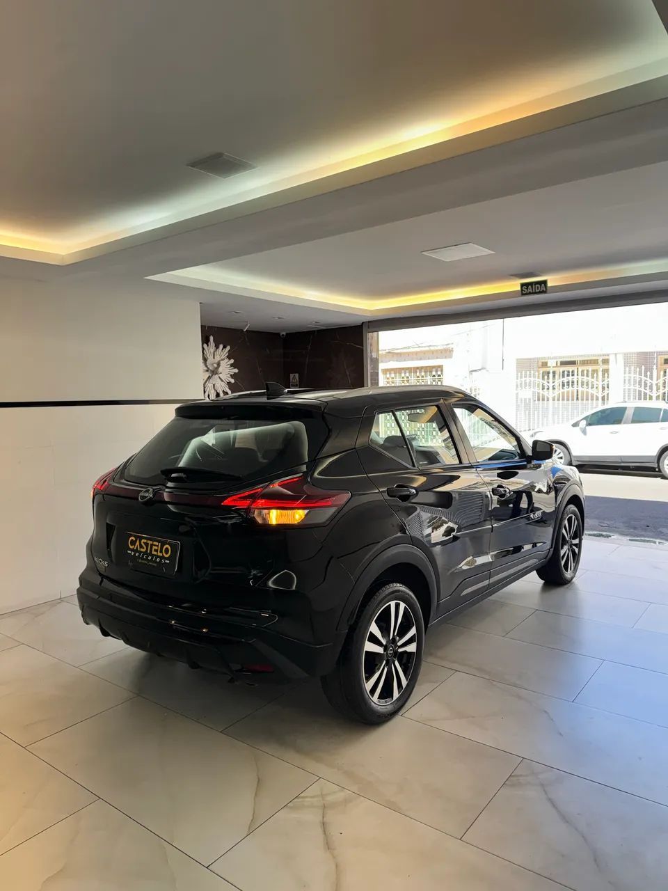 Nissan KICKS 5