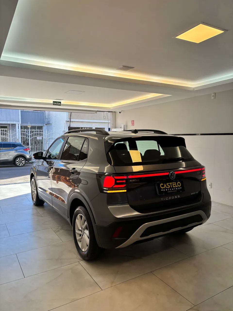 Volkswagen T-CROSS 4