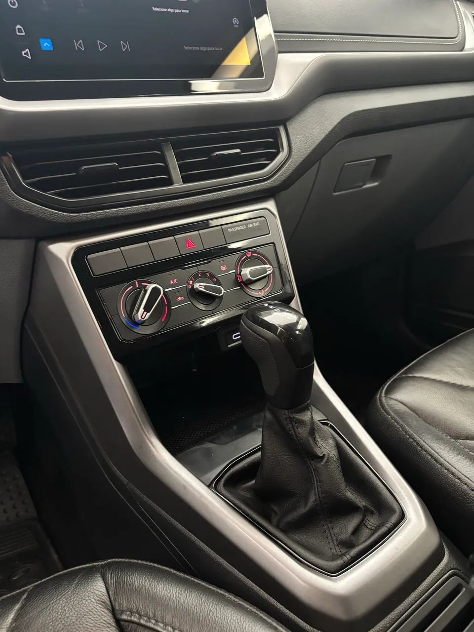 Volkswagen T-CROSS 11