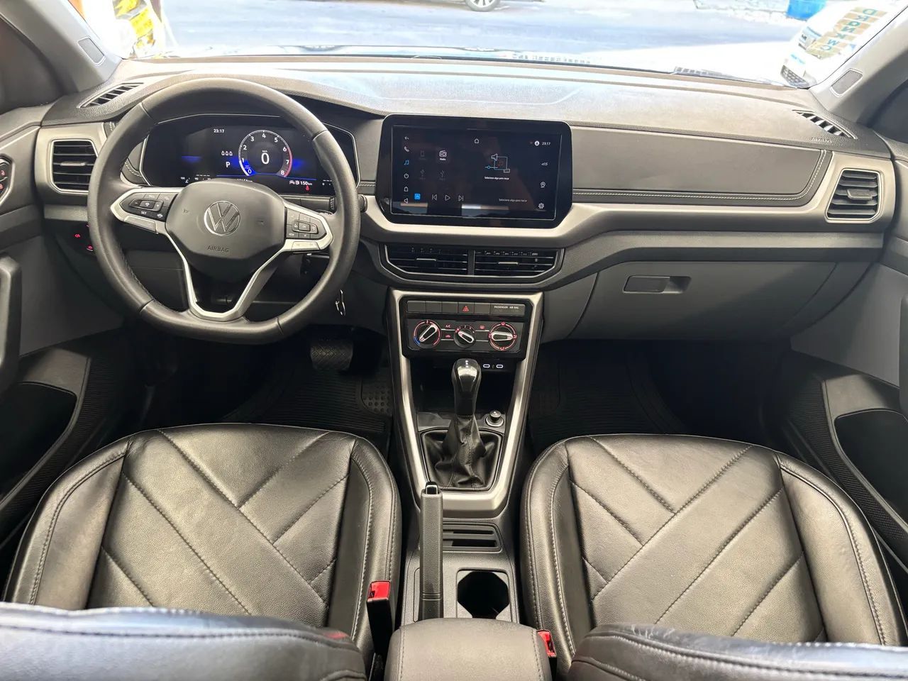 Volkswagen T-CROSS 9