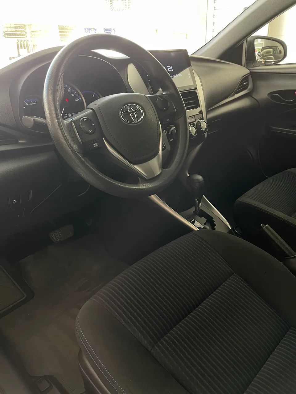 Toyota YARIS 6