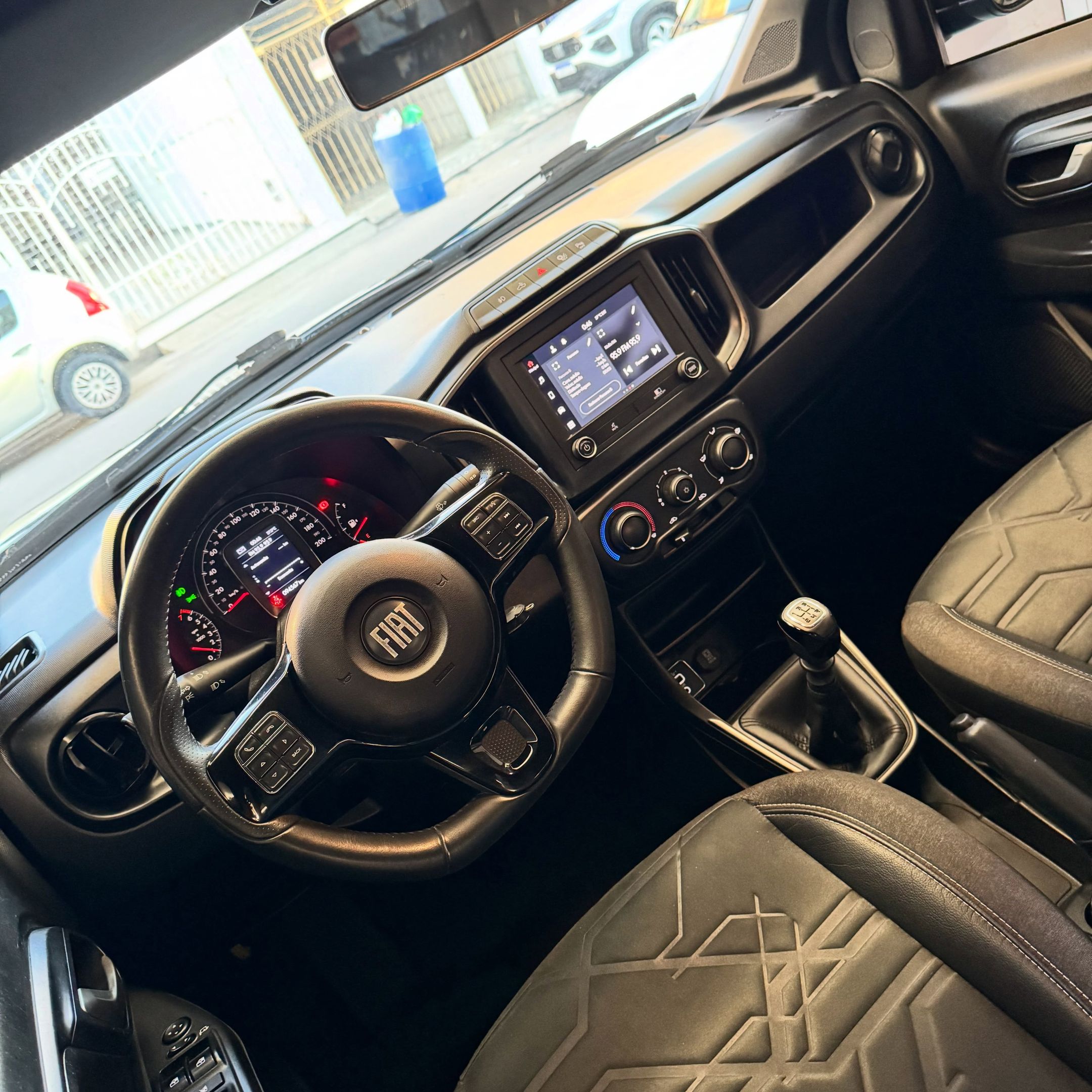 Fiat Strada 10
